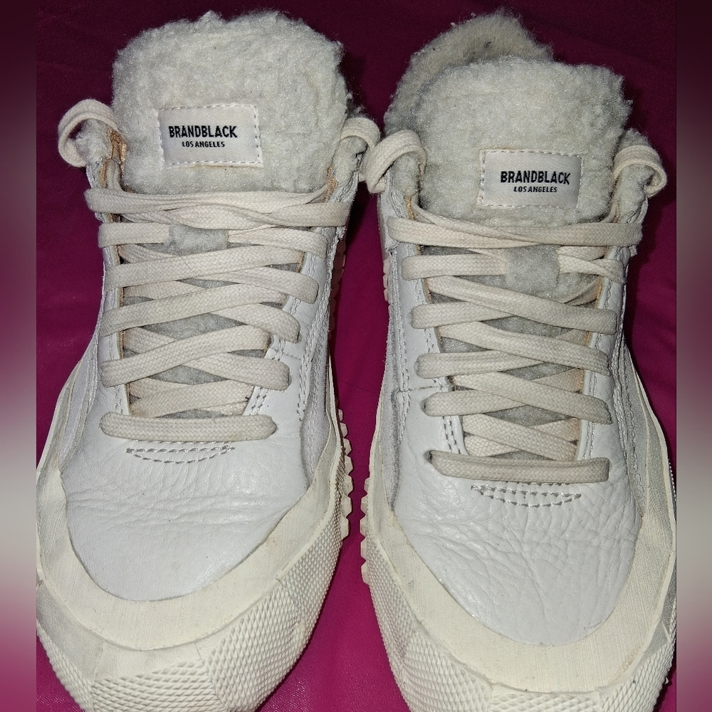 Brandblack Women's Off-White Textured Sneakers